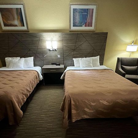 Forsyth Quality Inn Near I-72 And Hwy 51 מראה חיצוני תמונה