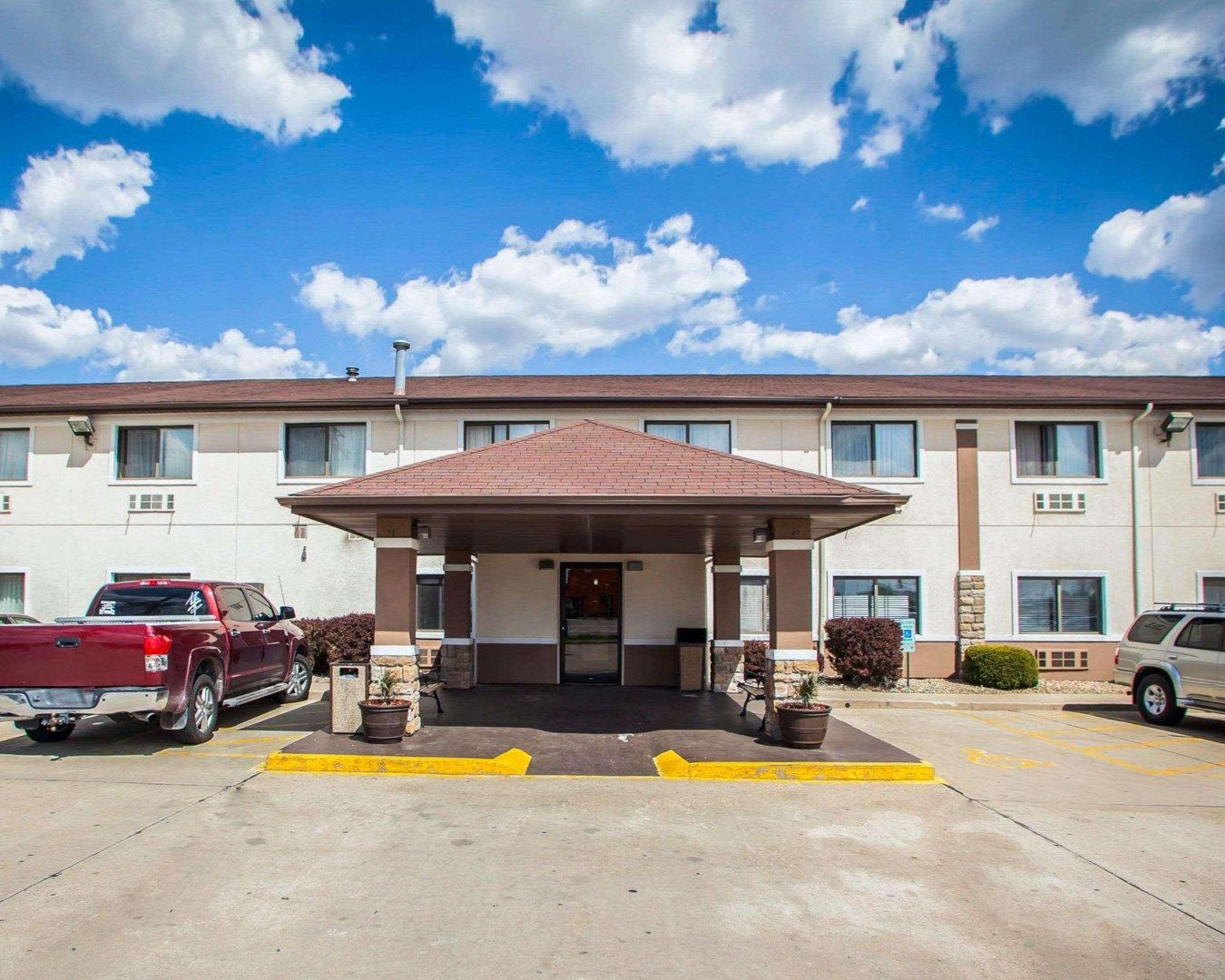 Forsyth Quality Inn Near I-72 And Hwy 51 מראה חיצוני תמונה