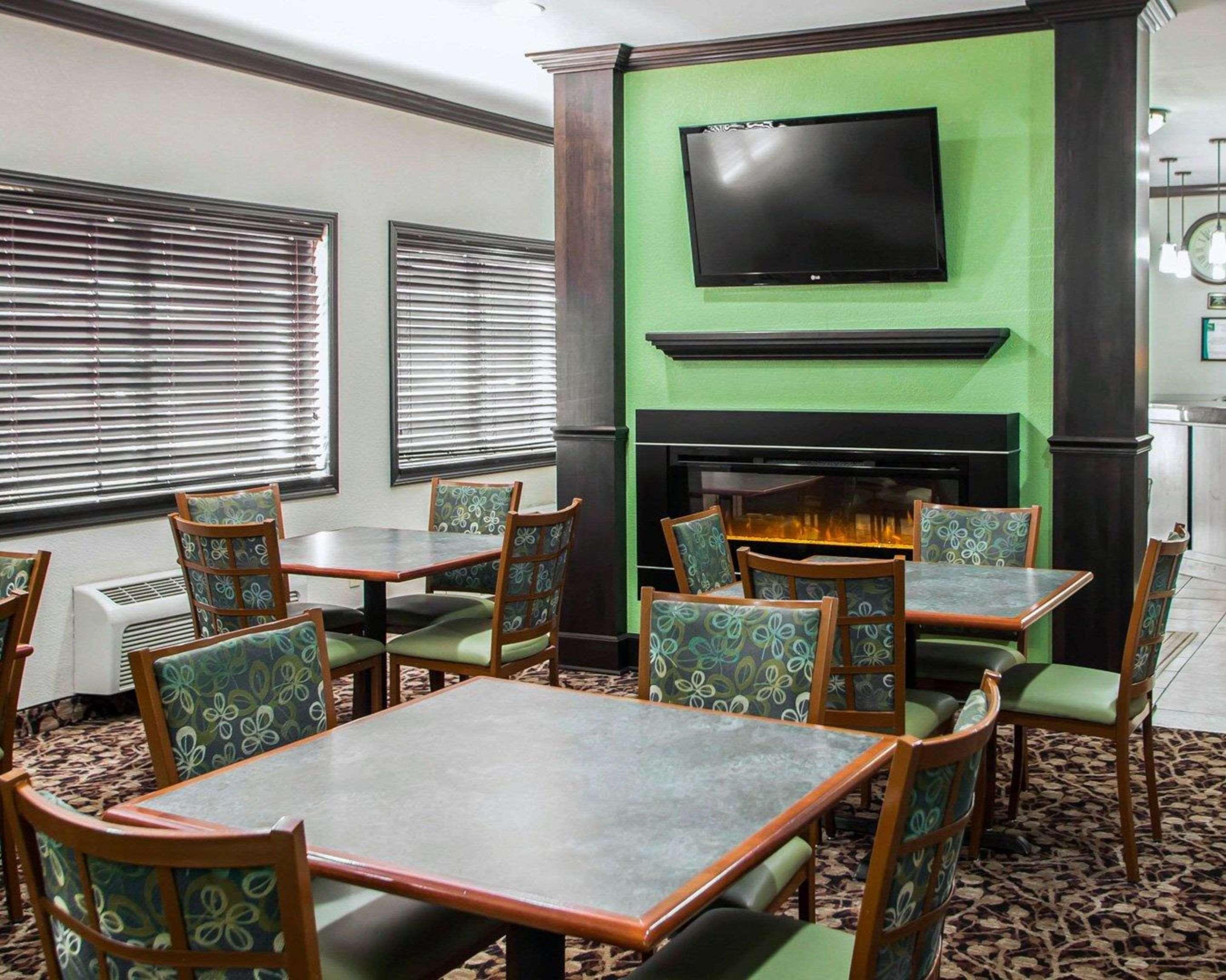Forsyth Quality Inn Near I-72 And Hwy 51 מראה חיצוני תמונה