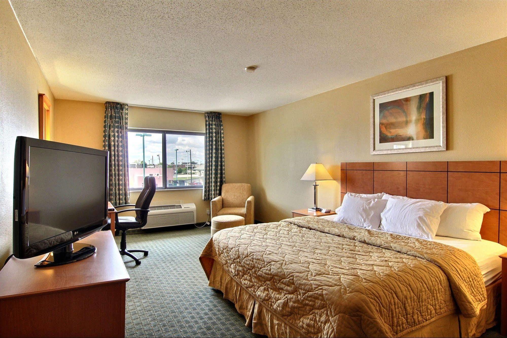 Forsyth Quality Inn Near I-72 And Hwy 51 מראה חיצוני תמונה